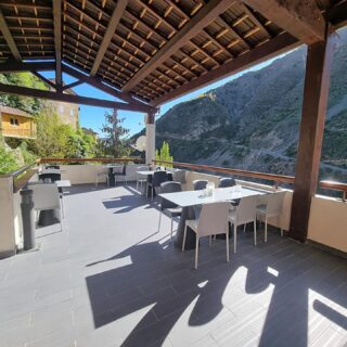 auberge pierlas-@aubergeloupoumié