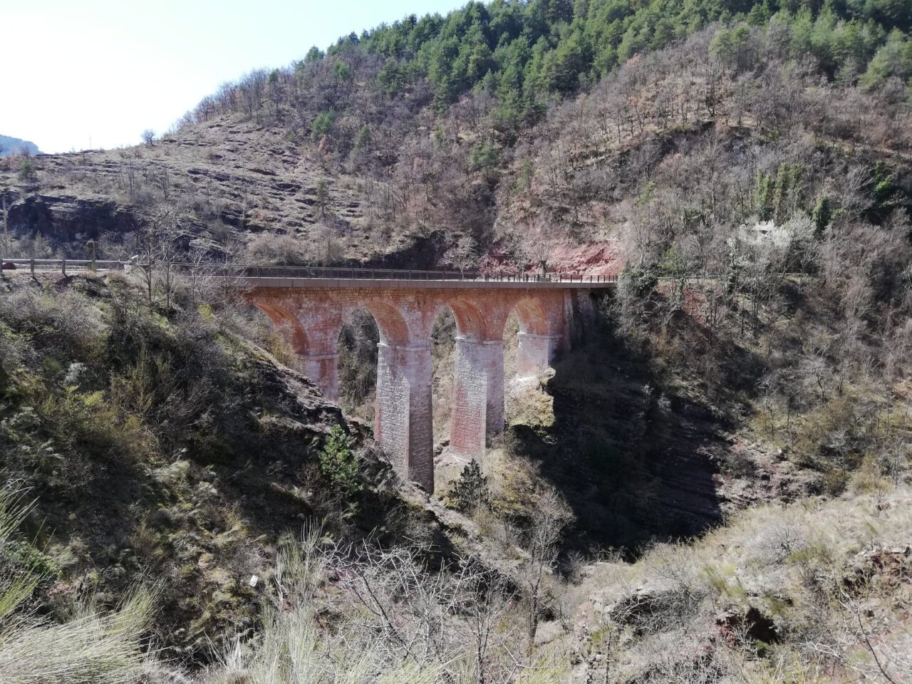 Le pont de Berthéou, point de départ du sentier du point sublime