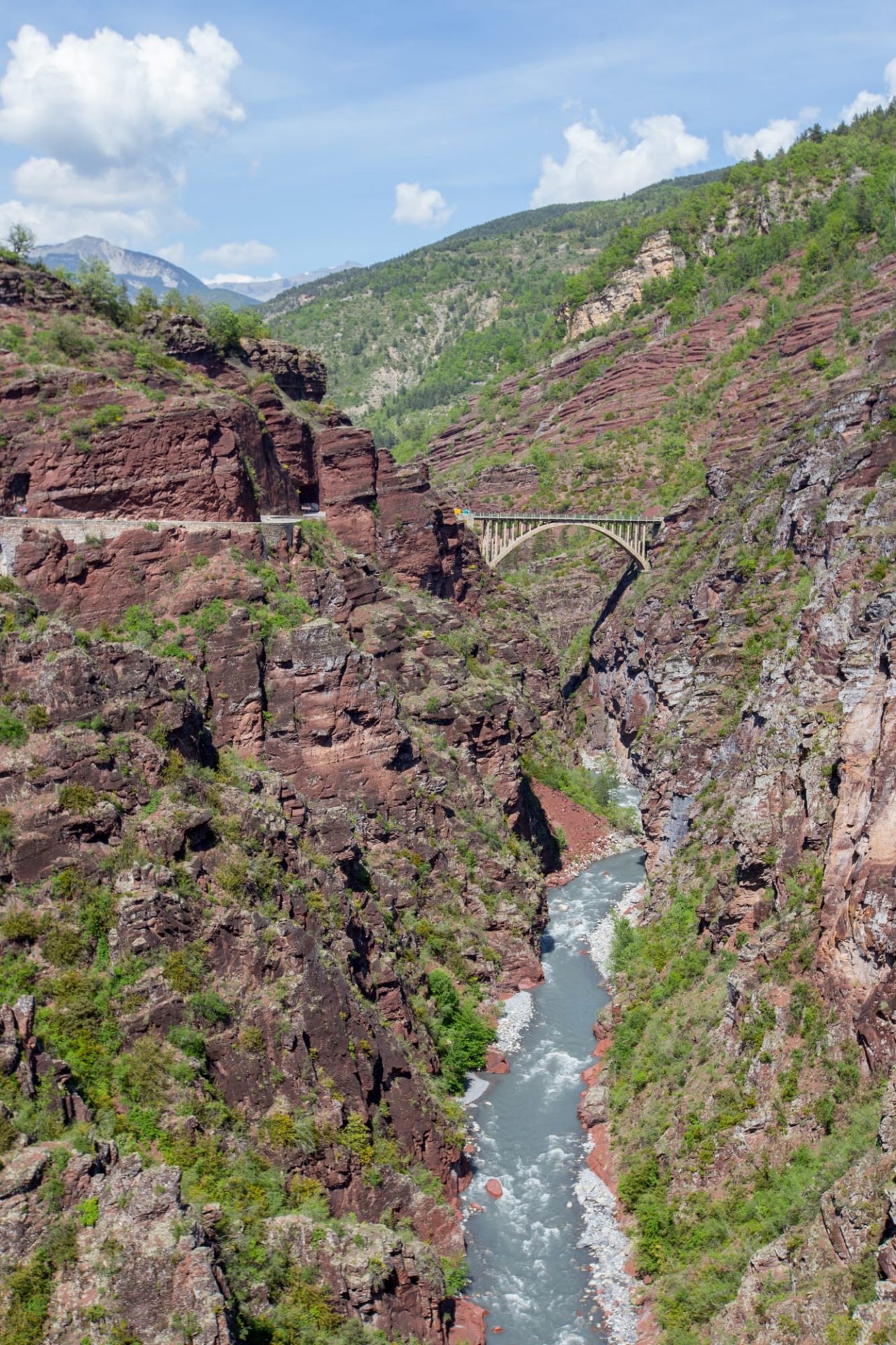 Le pont de la Mariée dans la RNR des Gorges de Daluis