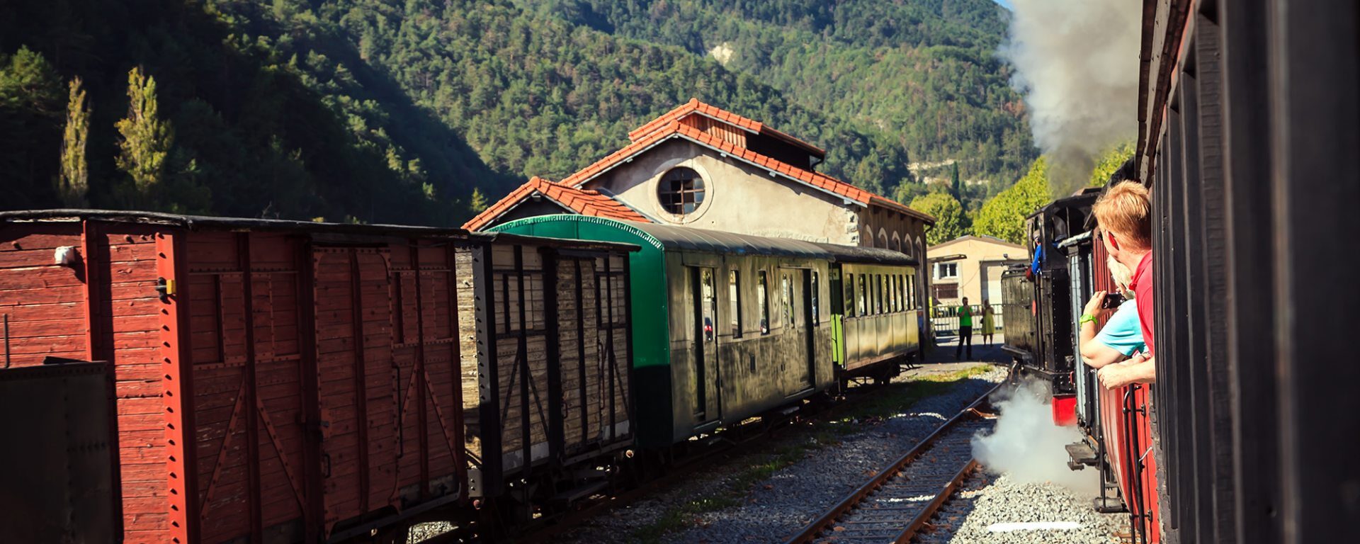 train-des-pignes-1clement-lelievre-aspect-ratio-2000-800