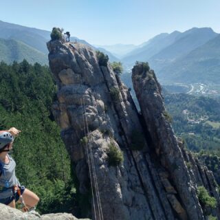 Parcours de la Via ferrata des demoiselles du Castelet à Puget-Théniers