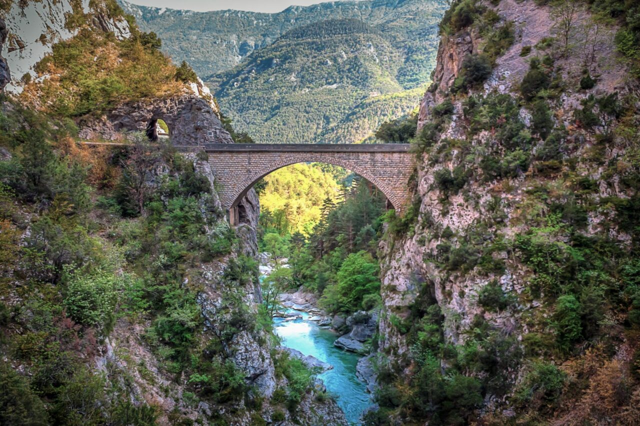 Patrimoine-naturel_Aiglun_paysage-clue-pont_Alpesdazur_2018©Clément-Lelièvre.jpeg