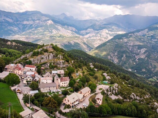 Les villages de la haute vallée du Var