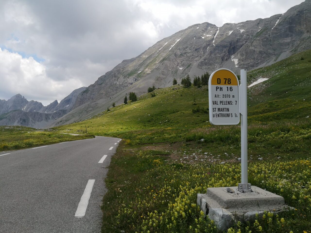 Ascension Col des Champs4_C.Menei