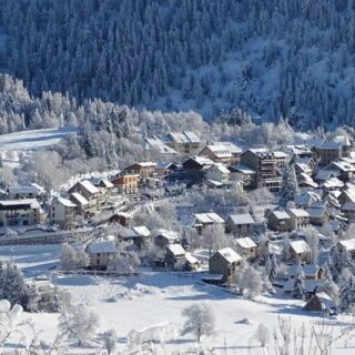 beuil-neige_-mairie-de-beuil-aspect-ratio-2000-800